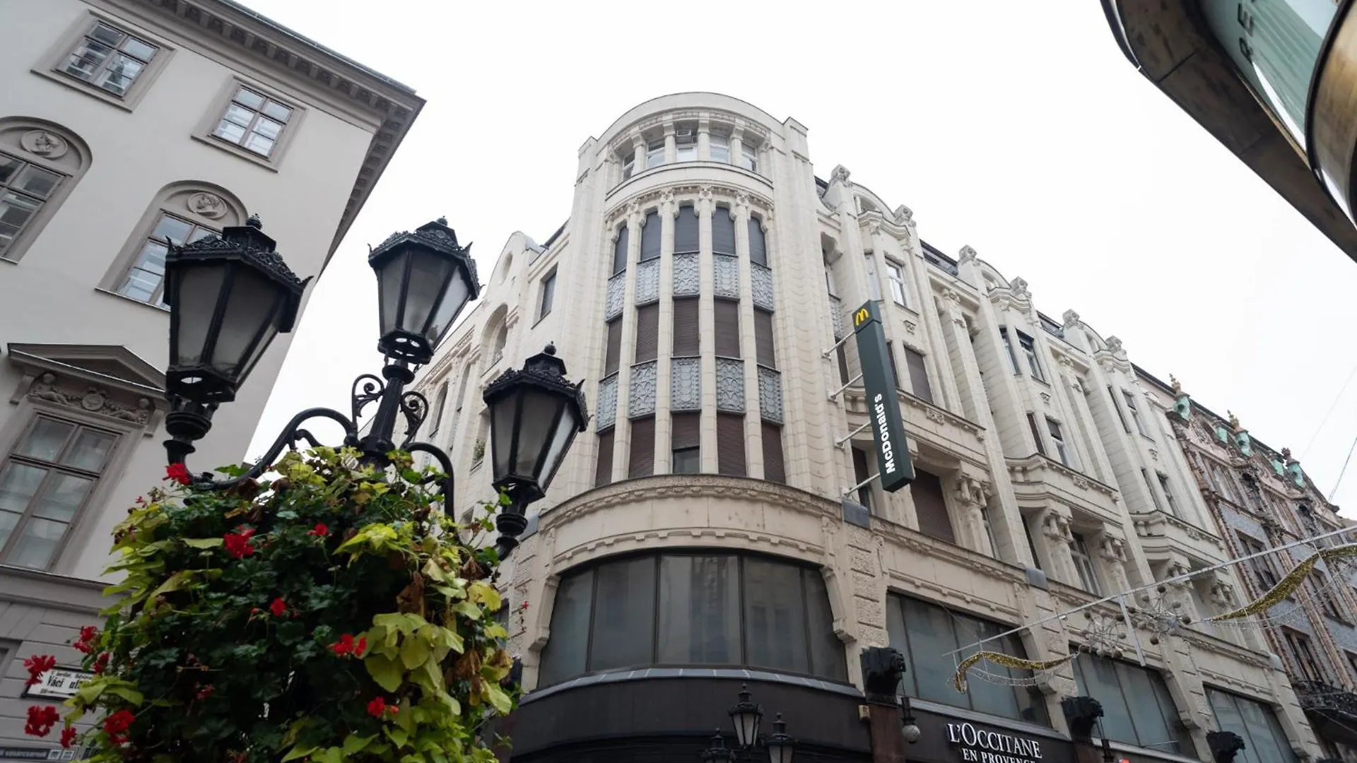Vaci Street Centre Modern Apt With 3Brs Ac Budapest